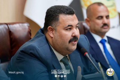 محافظ واسط يحضر جلسة مجلس المحافظة ويناقش ملفات التربية والأراضي والاستثمار