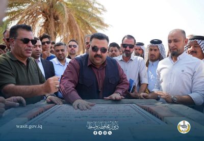 محافظ واسط يضع حجر الأساس لمشروع مجاري الأمطار في الزنابرة